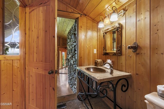 3280 Balsam Slopes Road, Sevierville, TN 37862