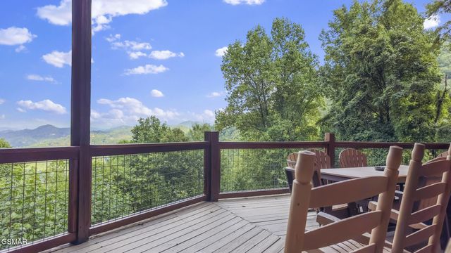3280 Balsam Slopes Road, Sevierville, TN 37862