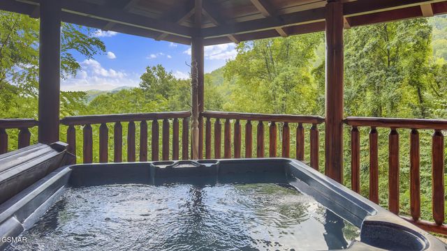 3280 Balsam Slopes Road, Sevierville, TN 37862