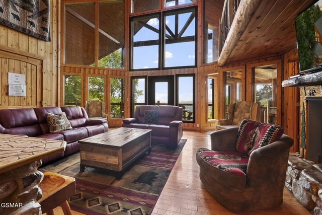 3280 Balsam Slopes Road, Sevierville, TN 37862