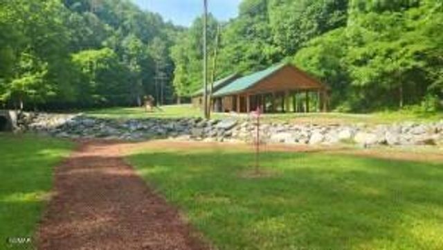 3280 Balsam Slopes Road, Sevierville, TN 37862