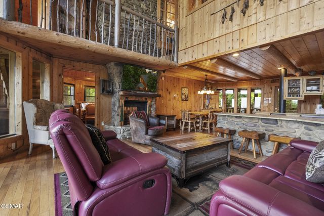 3280 Balsam Slopes Road, Sevierville, TN 37862