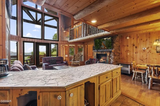 3280 Balsam Slopes Road, Sevierville, TN 37862