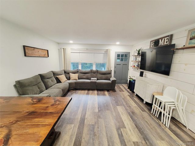 42 Old St Rte 208, Montgomery, NY 12549