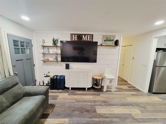 42 Old St Rte 208, Montgomery, NY 12549
