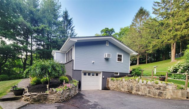 42 Old St Rte 208, Montgomery, NY 12549
