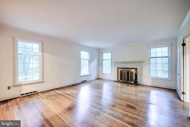 791 ROBINHOOD RD, Bryn Mawr, PA 19010