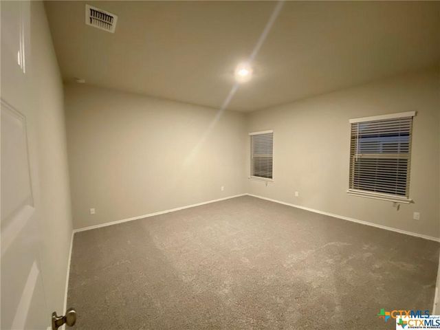 2440 Dielman, Seguin, TX 78155