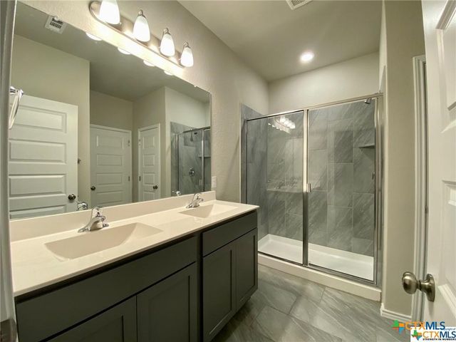 2440 Dielman, Seguin, TX 78155