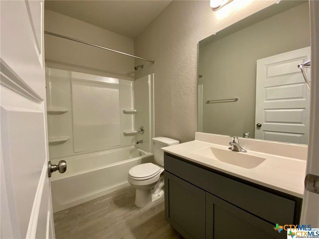 2440 Dielman, Seguin, TX 78155