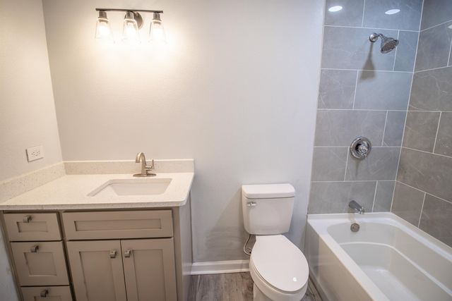 301 Belmont Dr, Marshall, TX 75672