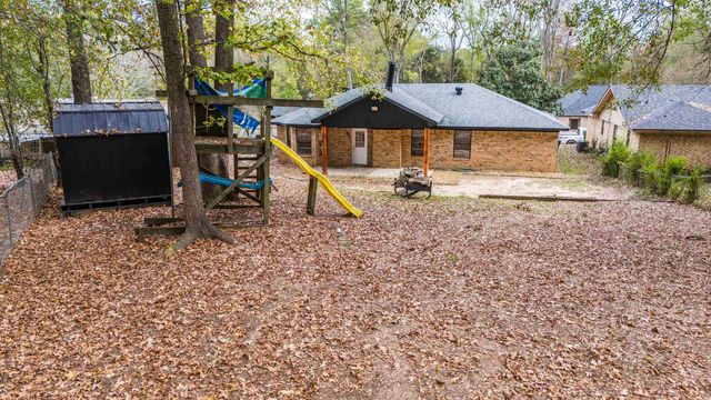 301 Belmont Dr, Marshall, TX 75672