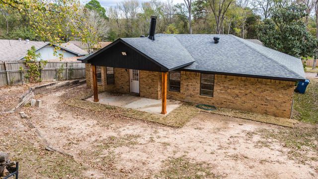 301 Belmont Dr, Marshall, TX 75672
