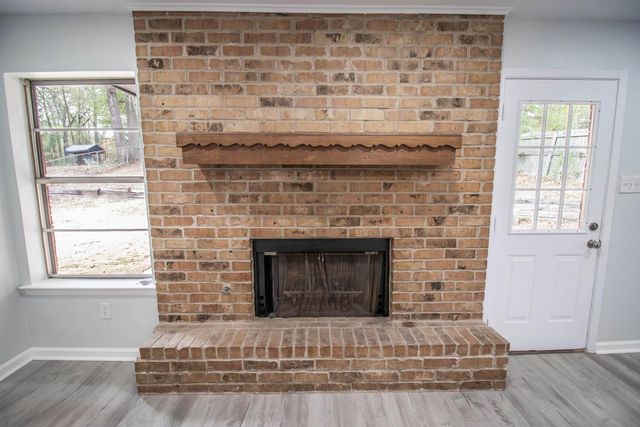 301 Belmont Dr, Marshall, TX 75672