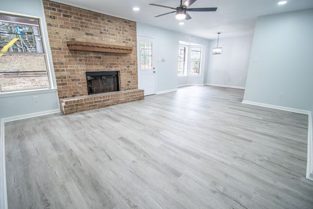 301 Belmont Dr, Marshall, TX 75672