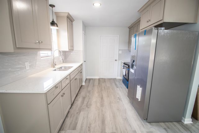 301 Belmont Dr, Marshall, TX 75672