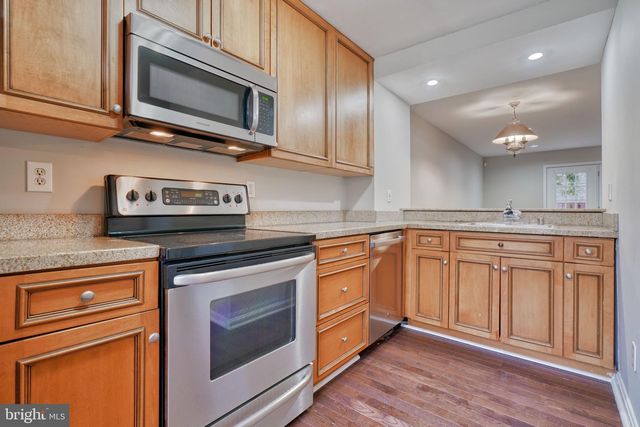 1209 S LINWOOD AVE, Baltimore, MD 21224