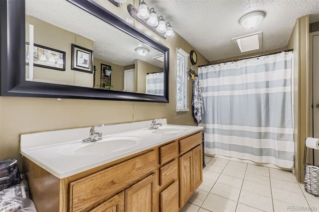 5540 Vallejo Street, Denver, CO 80221