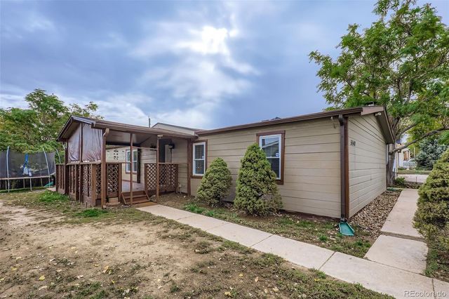 5540 Vallejo Street, Denver, CO 80221