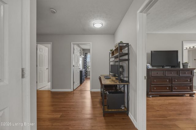 1005 Cedar Ridge Ct, Lawrenceburg, KY 40342