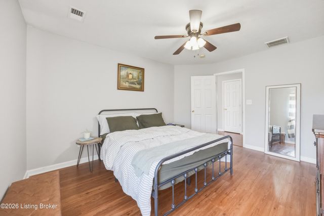 1005 Cedar Ridge Ct, Lawrenceburg, KY 40342