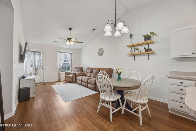 1005 Cedar Ridge Ct, Lawrenceburg, KY 40342