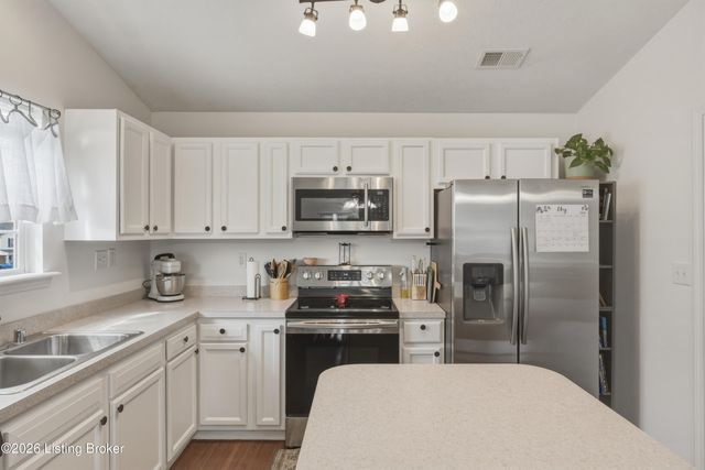 1005 Cedar Ridge Ct, Lawrenceburg, KY 40342