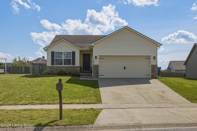 1005 Cedar Ridge Ct, Lawrenceburg, KY 40342