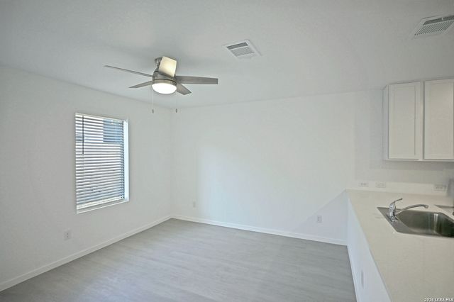 6739 Pumice Place, Elmendorf, TX 78112