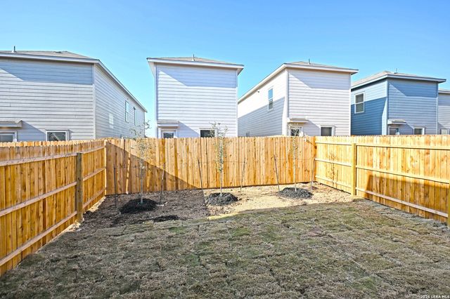 6739 Pumice Place, Elmendorf, TX 78112