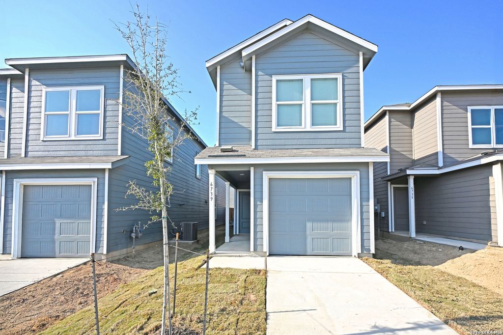 6739 Pumice Place, Elmendorf, TX 78112