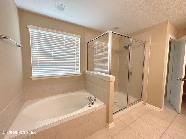 4578 SILVERTHORN Drive, Jacksonville, FL 32258