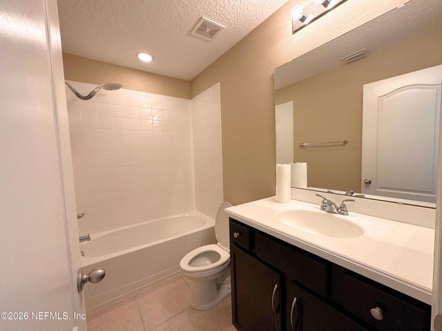 4578 SILVERTHORN Drive, Jacksonville, FL 32258