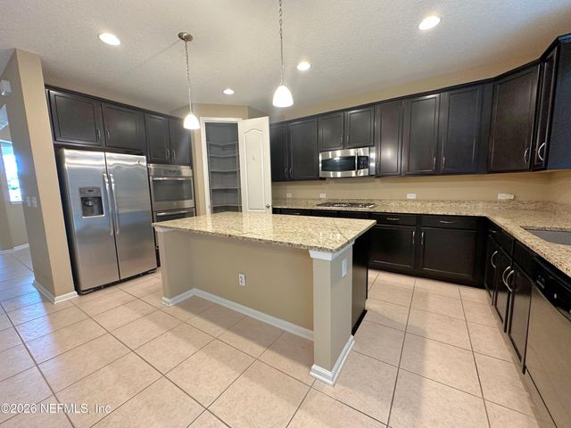 4578 SILVERTHORN Drive, Jacksonville, FL 32258