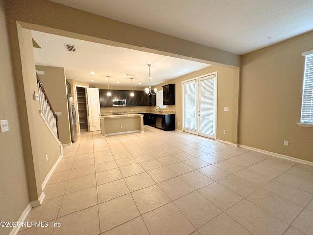 4578 SILVERTHORN Drive, Jacksonville, FL 32258