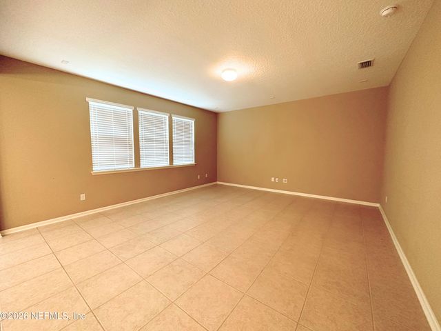 4578 SILVERTHORN Drive, Jacksonville, FL 32258