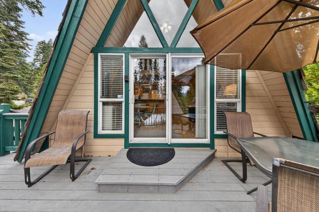Image 1 of property listing at 454 Peninsula Drive A - B, Westwood, CA 96137