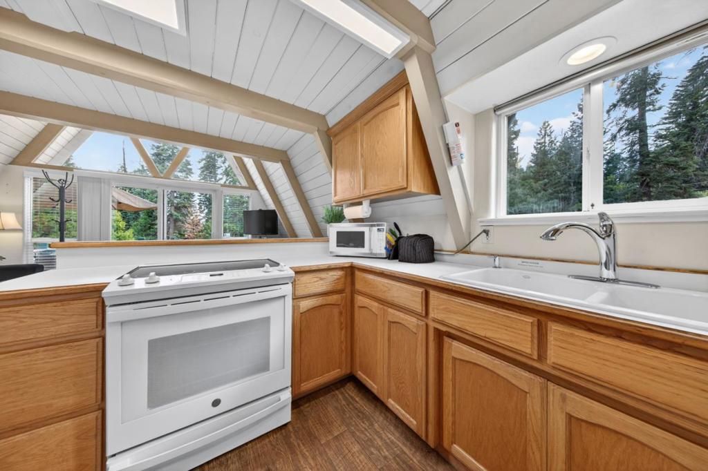 Image 34 of property listing at 454 Peninsula Drive A - B, Westwood, CA 96137