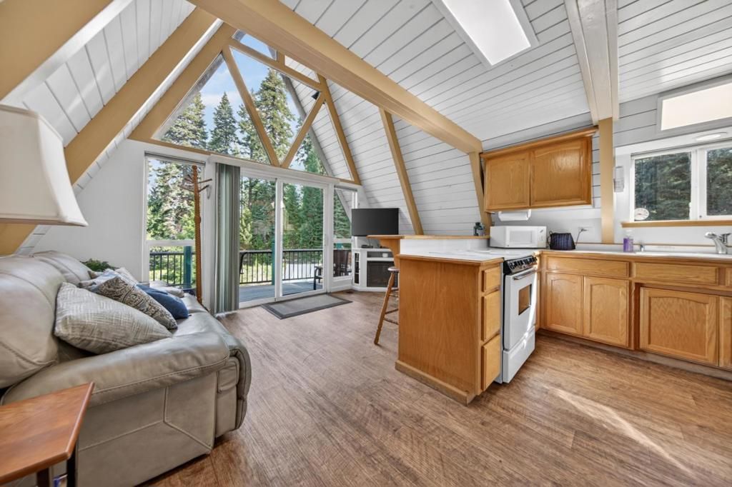 Image 54 of property listing at 454 Peninsula Drive A - B, Westwood, CA 96137