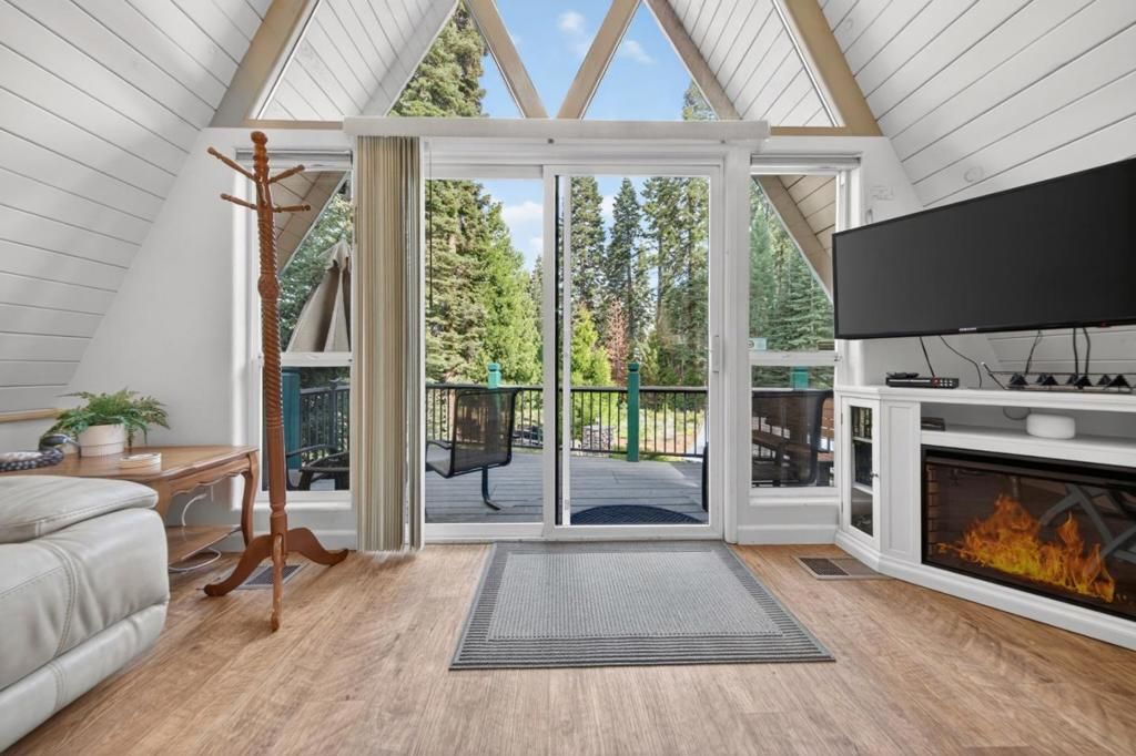 Image 57 of property listing at 454 Peninsula Drive A - B, Westwood, CA 96137