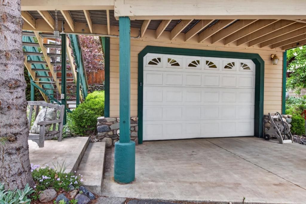 Image 6 of property listing at 454 Peninsula Drive A - B, Westwood, CA 96137