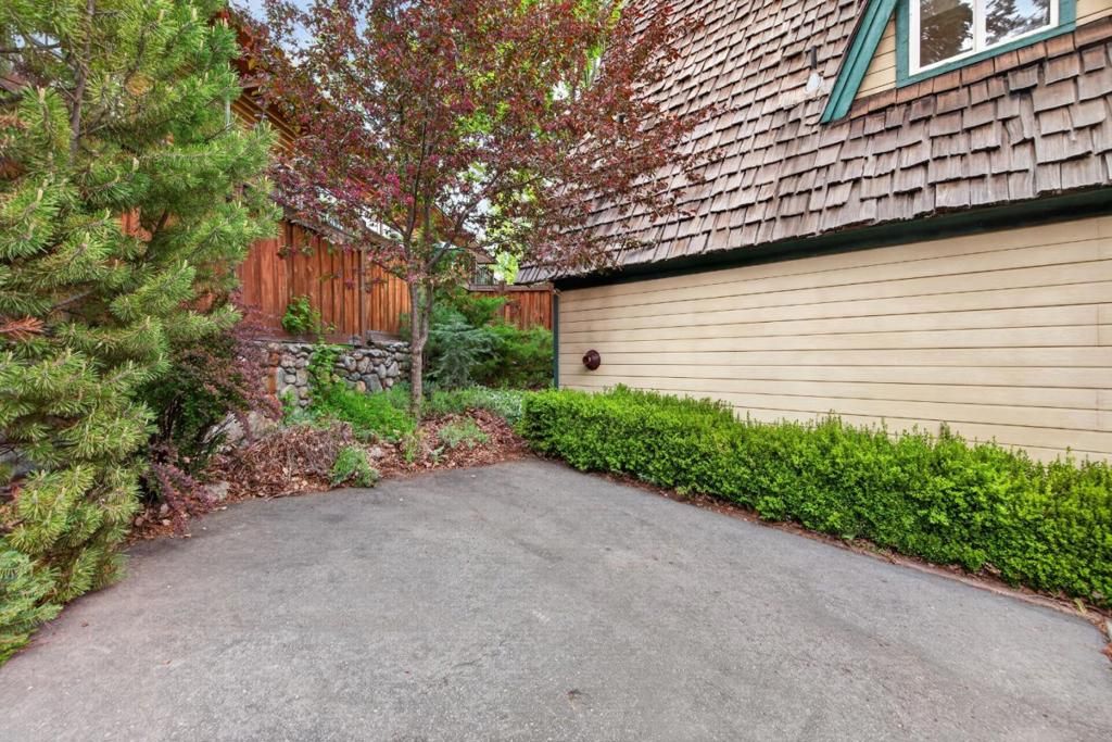 Image 8 of property listing at 454 Peninsula Drive A - B, Westwood, CA 96137