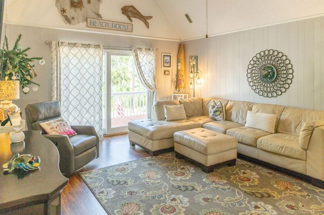 1402 Jungle Road, Edisto Island, SC 29438