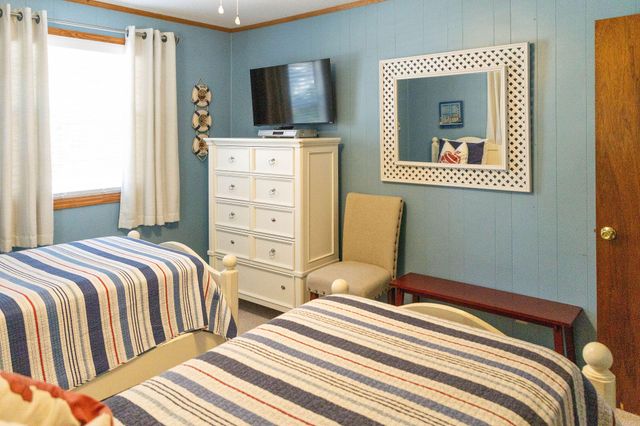 1402 Jungle Road, Edisto Island, SC 29438