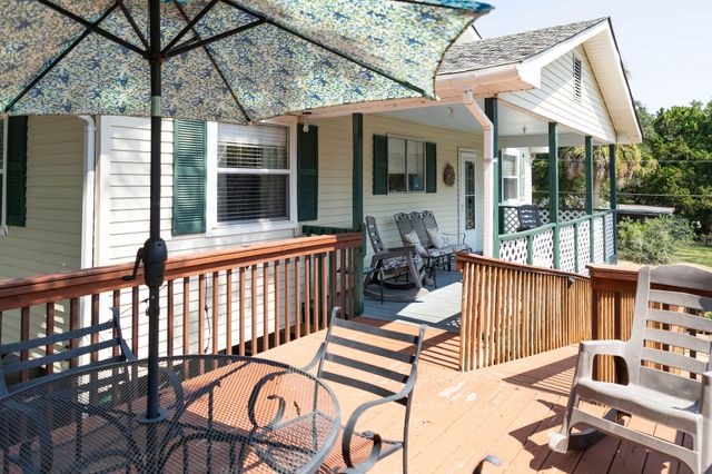 1402 Jungle Road, Edisto Island, SC 29438