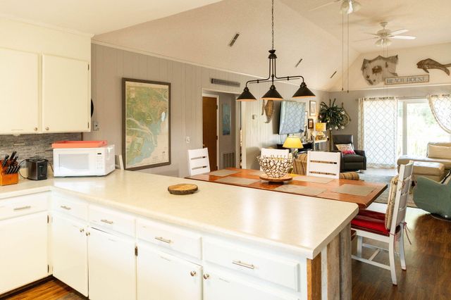 1402 Jungle Road, Edisto Island, SC 29438