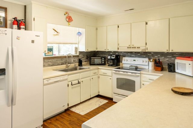 1402 Jungle Road, Edisto Island, SC 29438