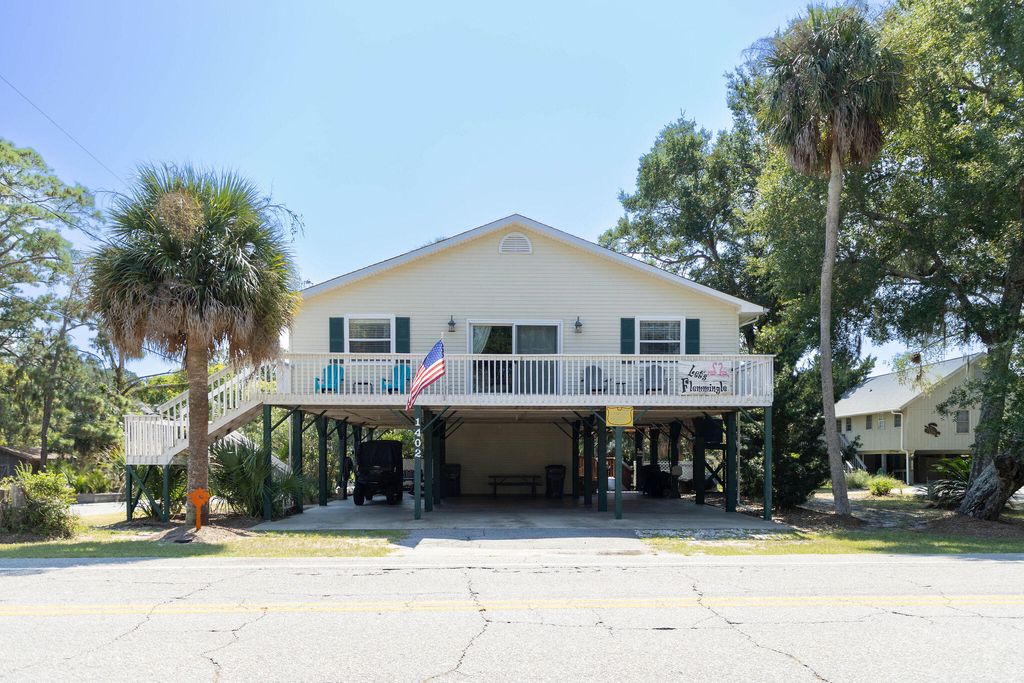 1402 Jungle Road, Edisto Island, SC 29438