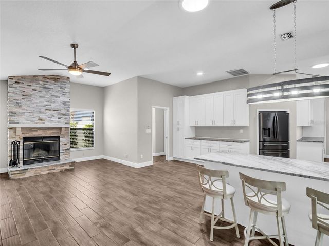 447 WHISPERING LAKES BOULEVARD, Tarpon Springs, FL 34688