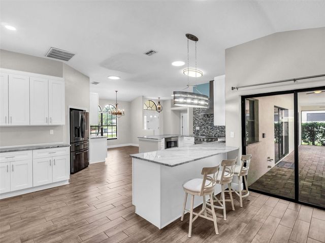 447 WHISPERING LAKES BOULEVARD, Tarpon Springs, FL 34688